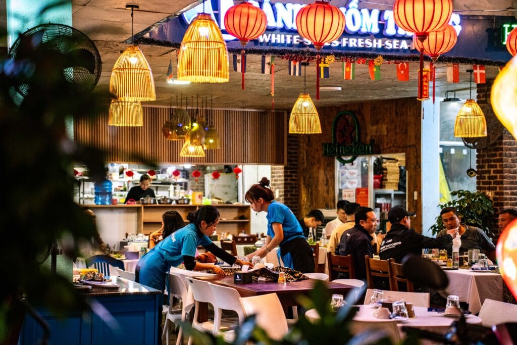 white-sail-hoi-an-old-town-guest-moments-1